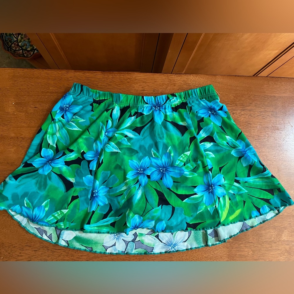 Floral swim skort